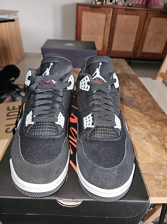 Herrenschuhe: Jordan 4 Canvas US 10 – Gebraucht aus Oberentfelden von pun_d7vt 3