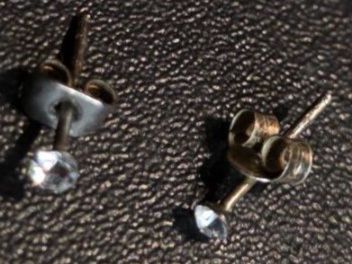 Orecchini pendenti & Orecchini a lobo: Ohr Ringe Brillanten oder Diamanten 2mm – Usato da Walterswil BE venduto da Lonitti 7