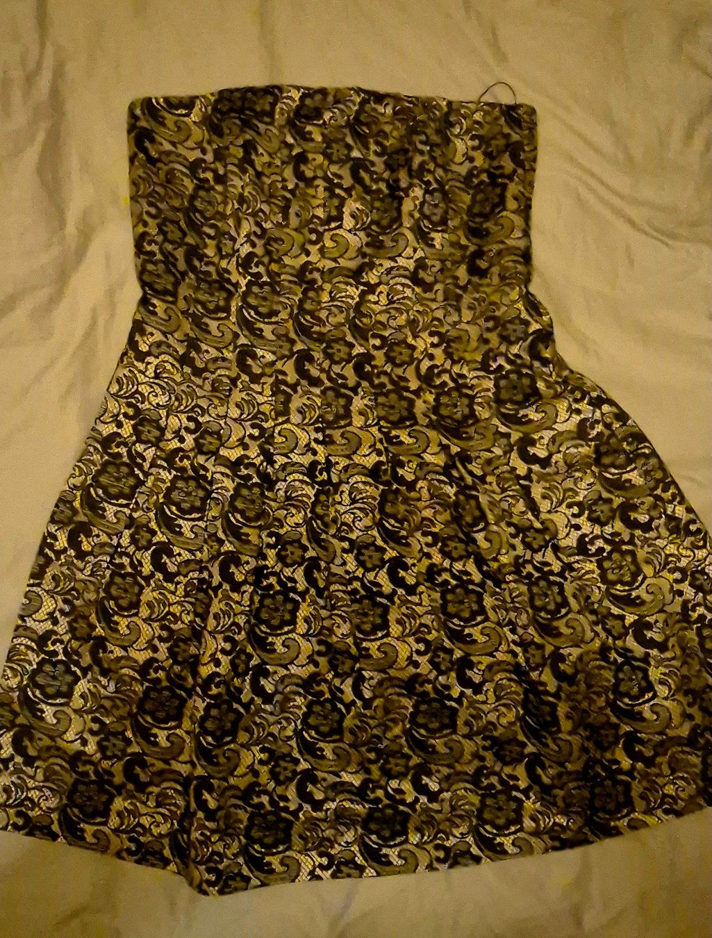 Esprit Vestiti: Robe bustier Esprit argent et noire, taille 40 – Usato da Basel venduto da myr_m6b7 2
