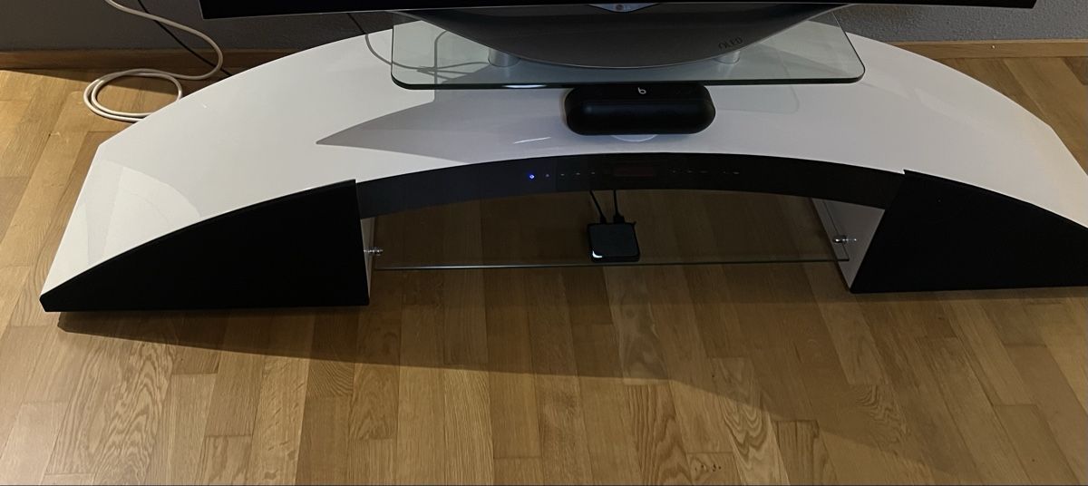 Mobili TV: TV-Lowboard mit Soundsystem – Usato da Reiden venduto da LU-Tower 1