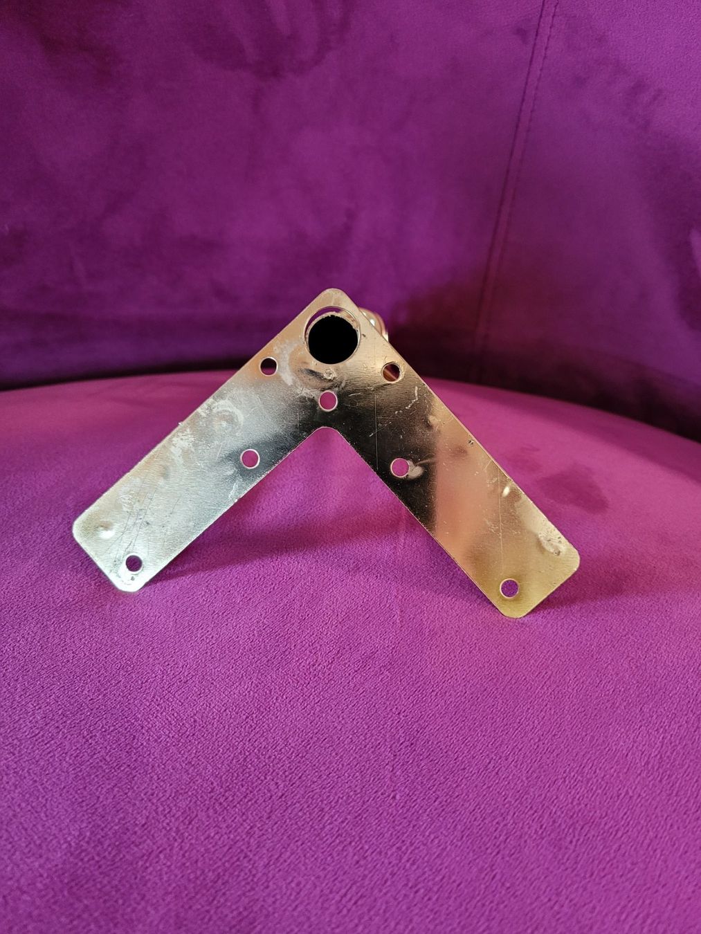 Mobili TV: Elegante, goldene Möbelbeine – Nuovo e nell'imballaggio originale da Wetzikon ZH venduto da schenilo 2