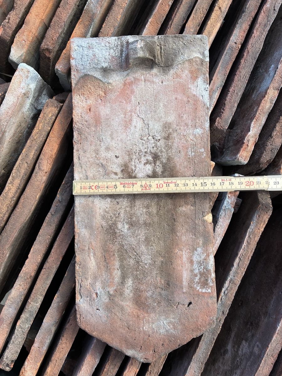 Pietre & tegole: Biberschwanzziegel Antik mit Handstrich – Usato da Vinelz venduto da Danilo.Stuck 1