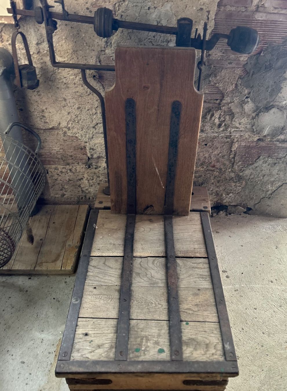 Bilance e pesi: Ancienne balance de ferme/ à grains - Objet déco! – Usato da Lully FR venduto da Tontine