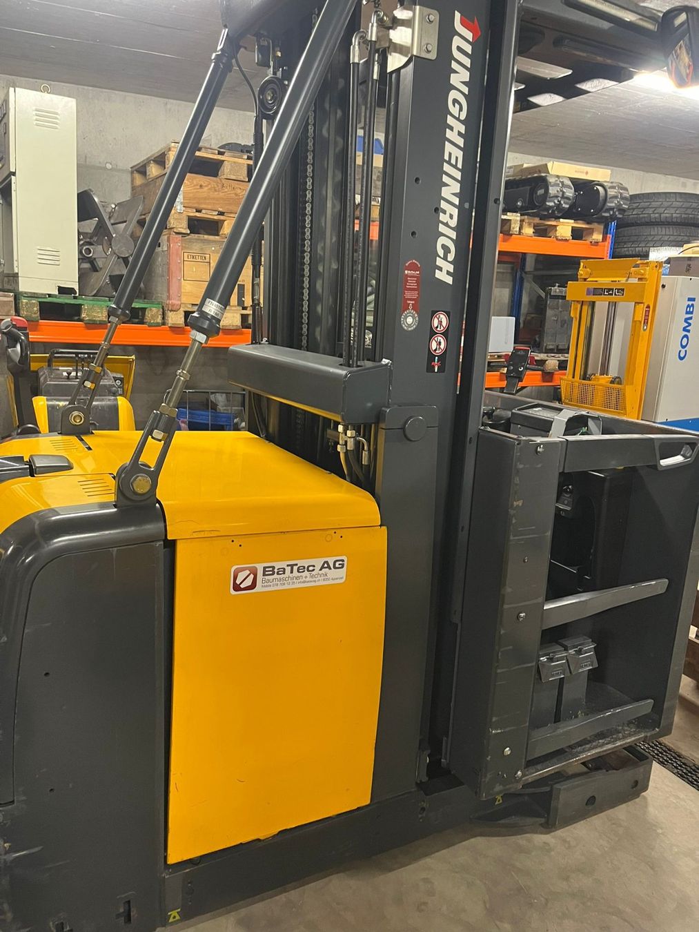 Jungheinrich Carrelli elevatori e a forche: Jungheinrich EKS312 Stapler Kommissionierer – Usato da Appenzell venduto da Baumonteur 5