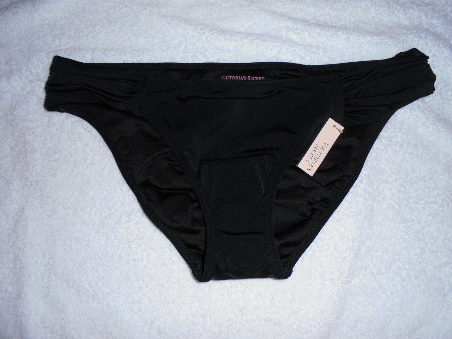 Victoria's Secret Costumi da bagno & Bikini: VICTORIA'S SECRET BIKINI-HOSE GRÖSSE S – Nuovo e nell'imballaggio originale da Aarau Rohr venduto da PinkSchwein
