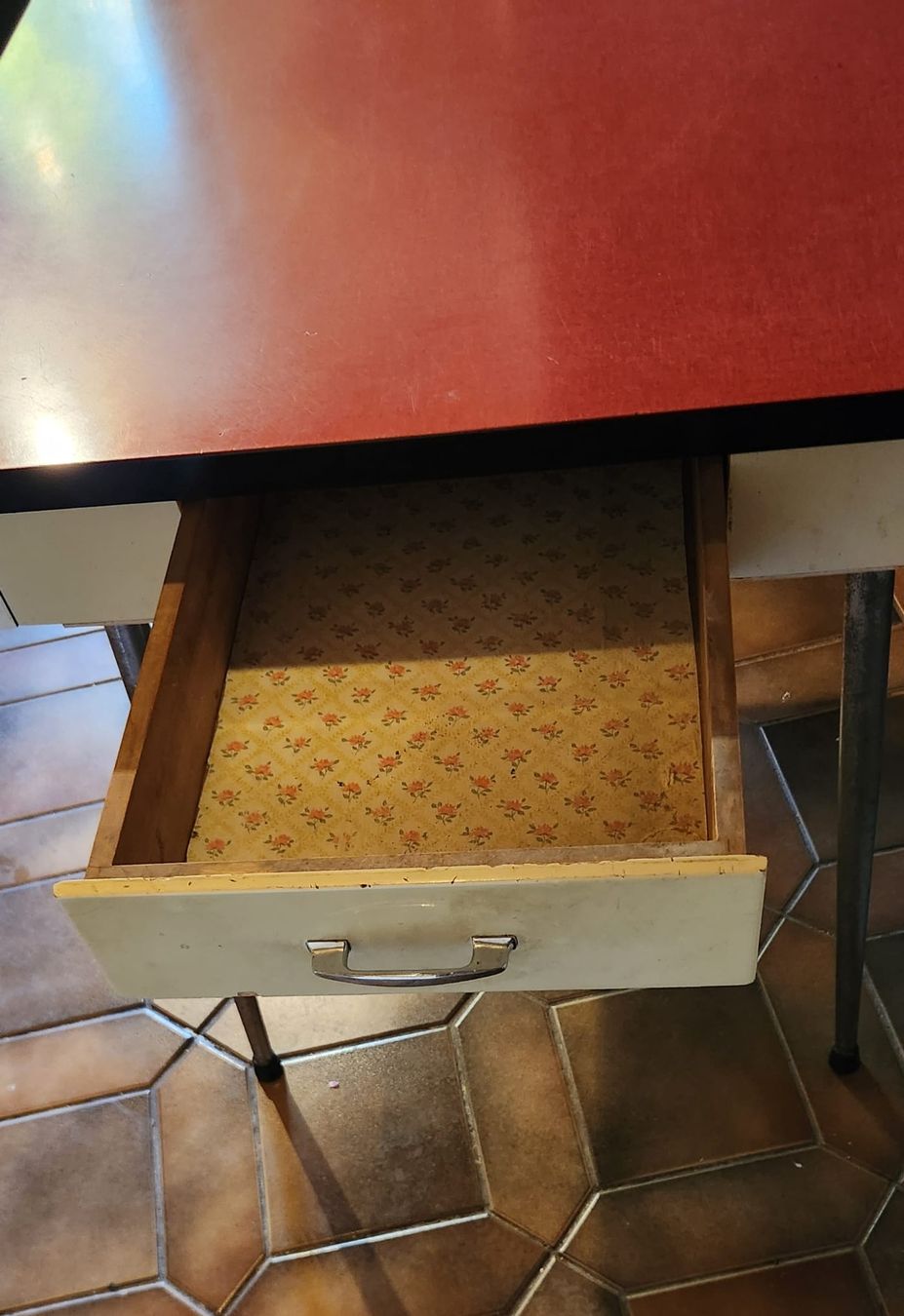 Tables: Antiker Tisch – D'occasion à Bonfol par mai_p9rx 1