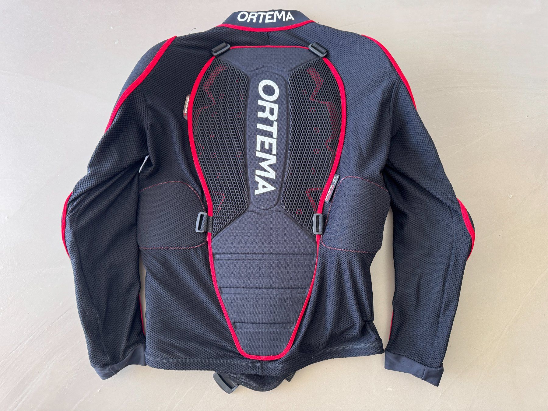 Protections: Protectorenjacke – D'occasion à St. Gallen par tr5_c6mf 1