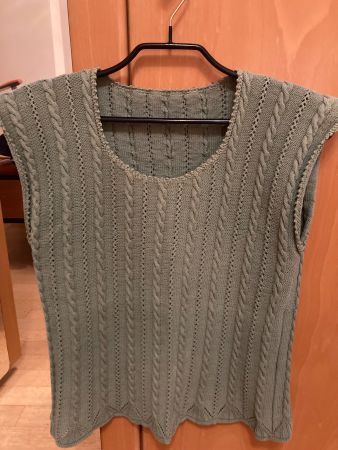 Débardeur d'été vert, tricoté à la main,, taille M.