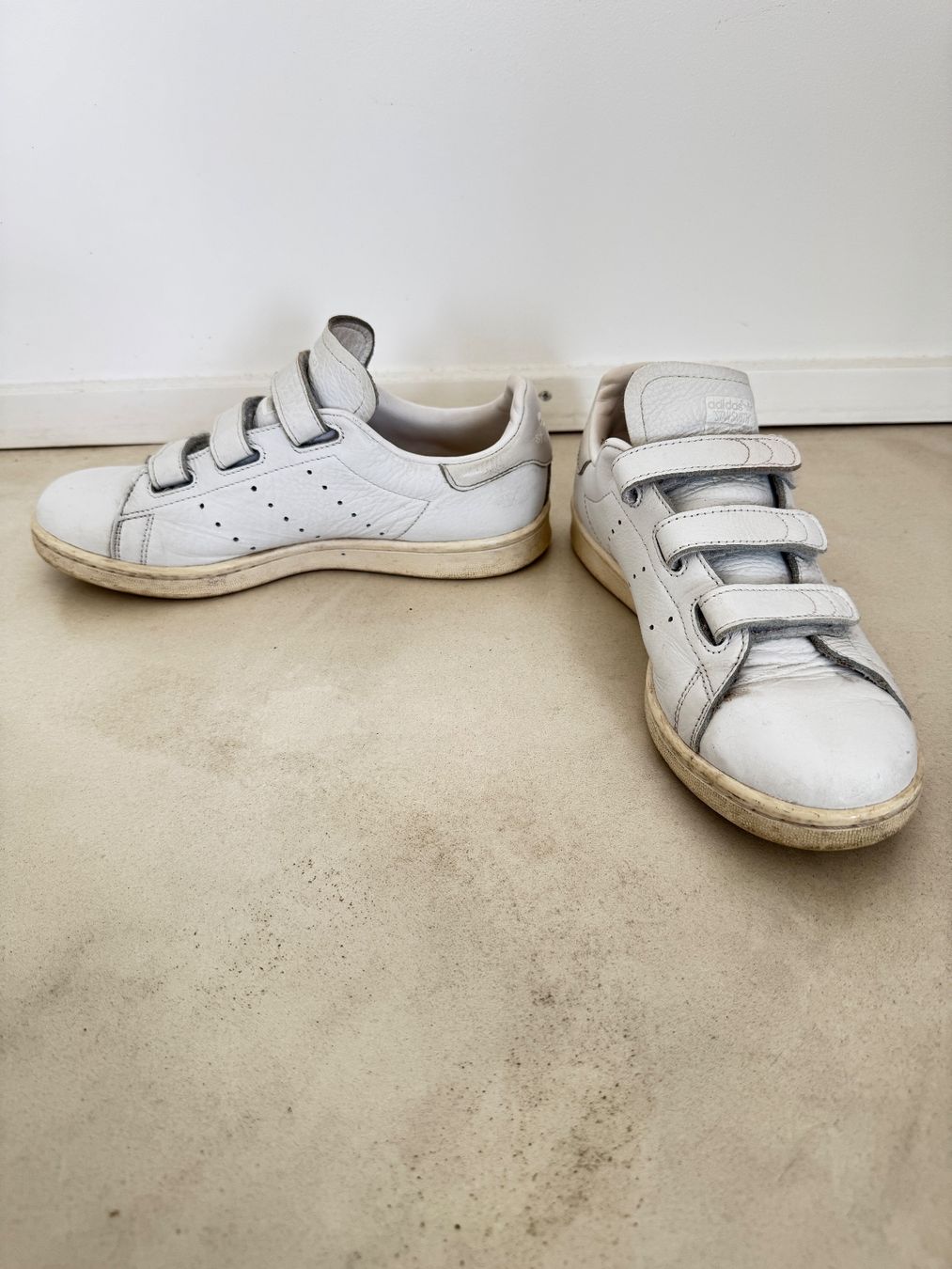 Adidas Damenschuhe: Adidas Stan Smith blanches cuir vintage – Gebraucht aus giffers von sev_c9x9 1
