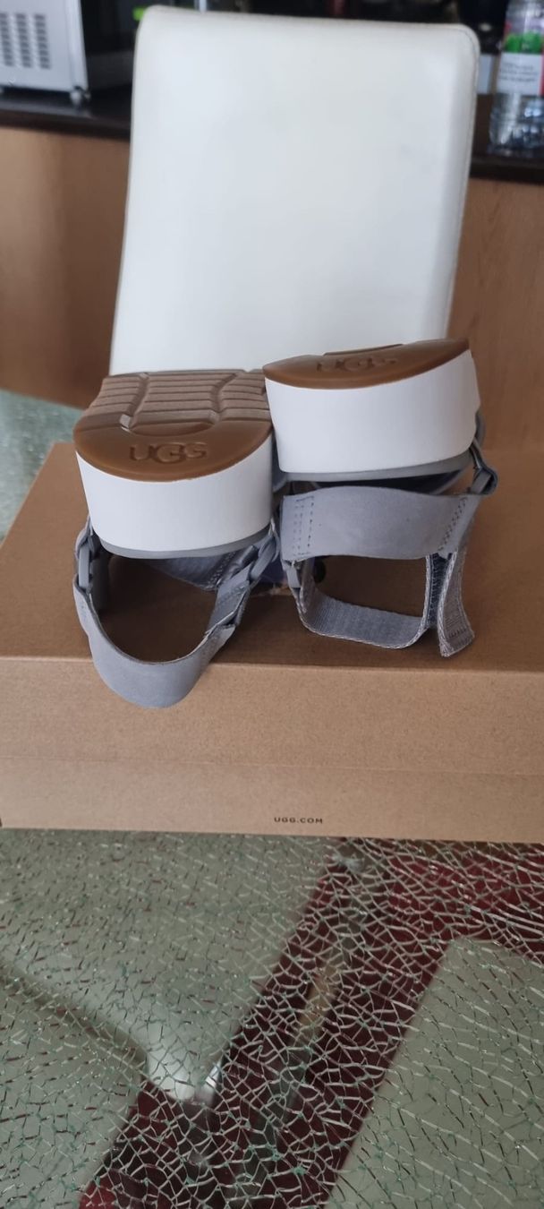 Ugg Chaussures femmes: UGG Gr. 40 – Neuf avec emballage d'origine à Luzern par Reni025 2