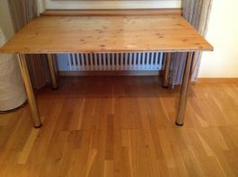 Tisch Massivholz inkl. 4 Metallbeine / 132x80x3 cm