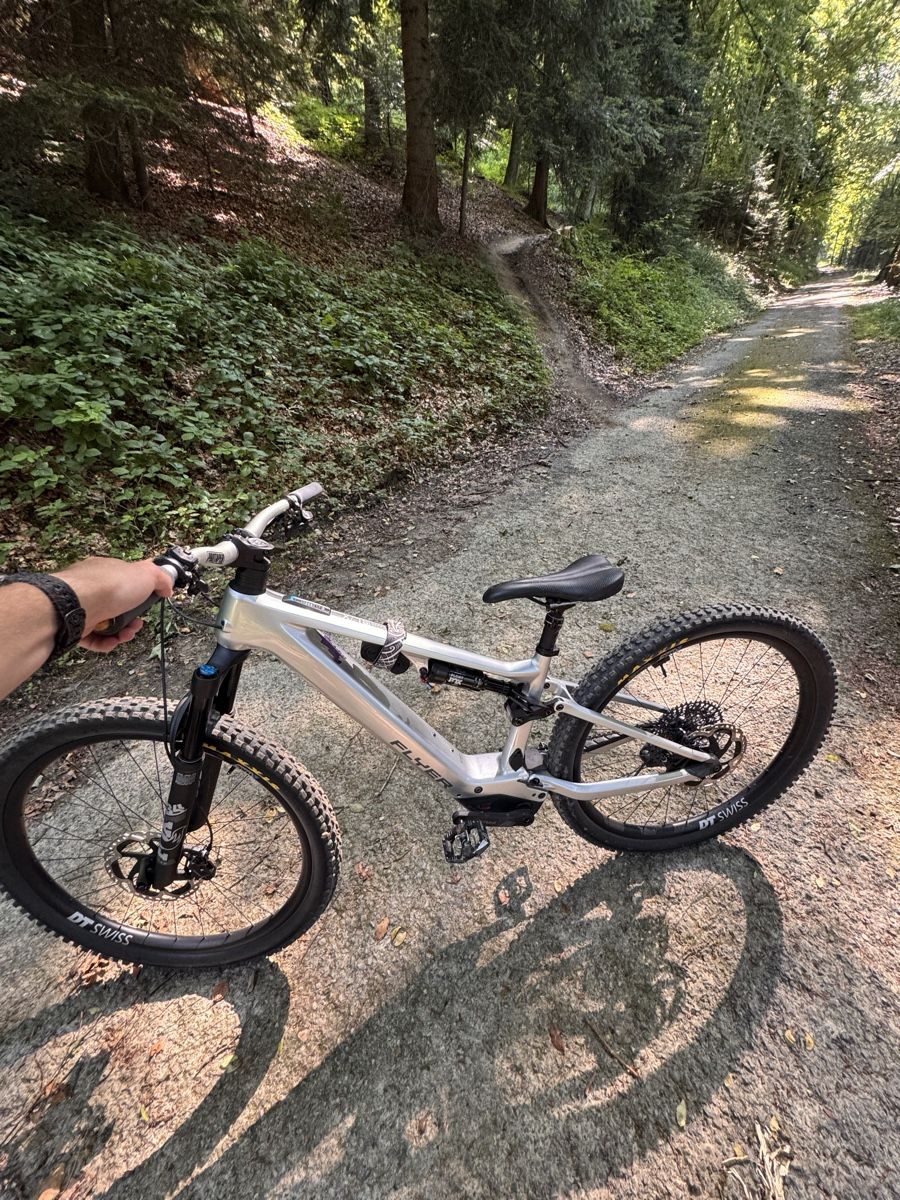 Flyer Biciclette: Uproc SL:X E-Bike (6.50-Custom) – Usato da Lachen SZ venduto da A3MT7 3