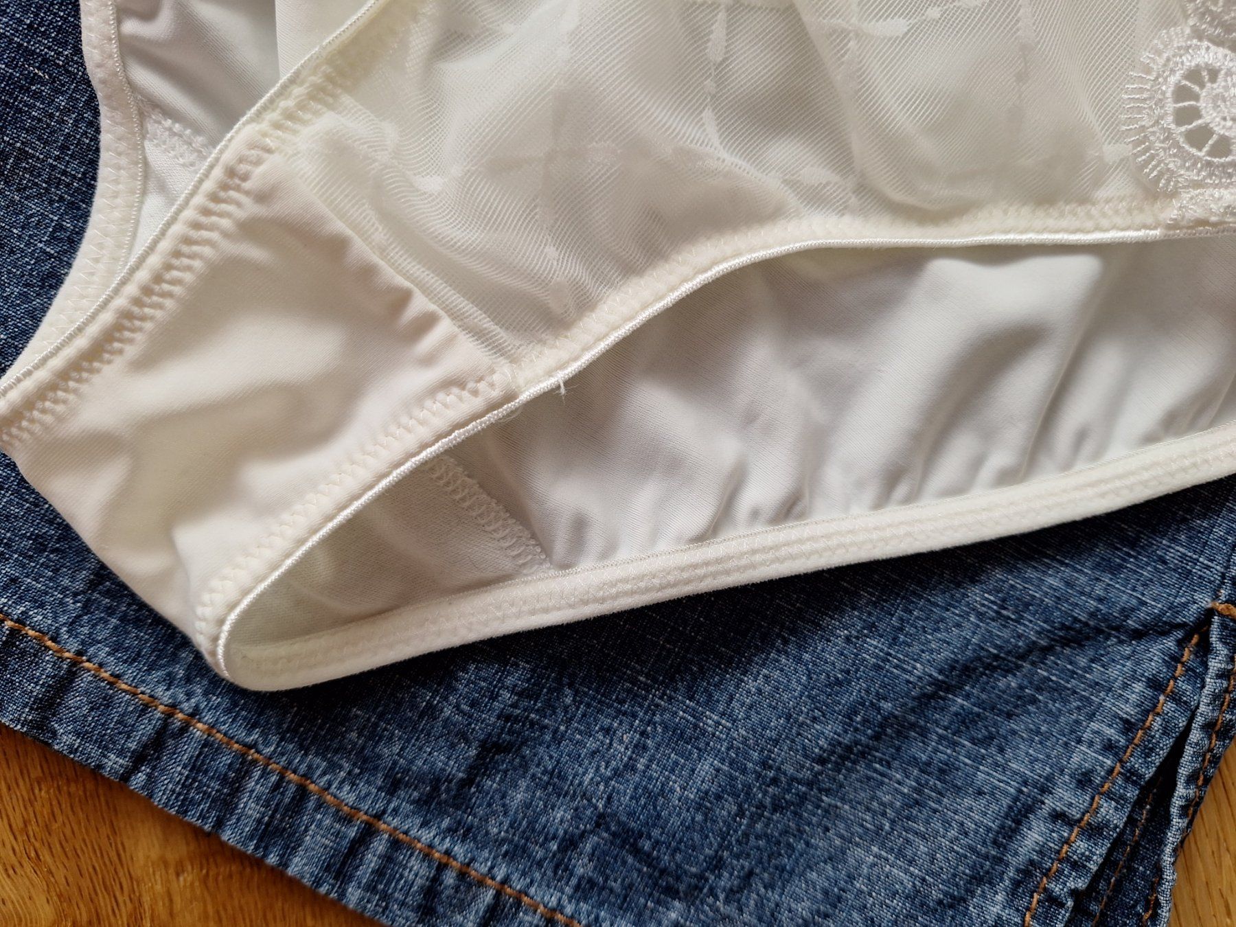 Altra biancheria intima: Damen-Slip mit Spitzen – Nuovo (secondo la descrizione) da Mühlethal venduto da prackendorf 2