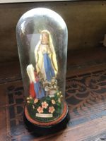 Antike Lourdes Wachs Maria und Bernadette im Glassturz