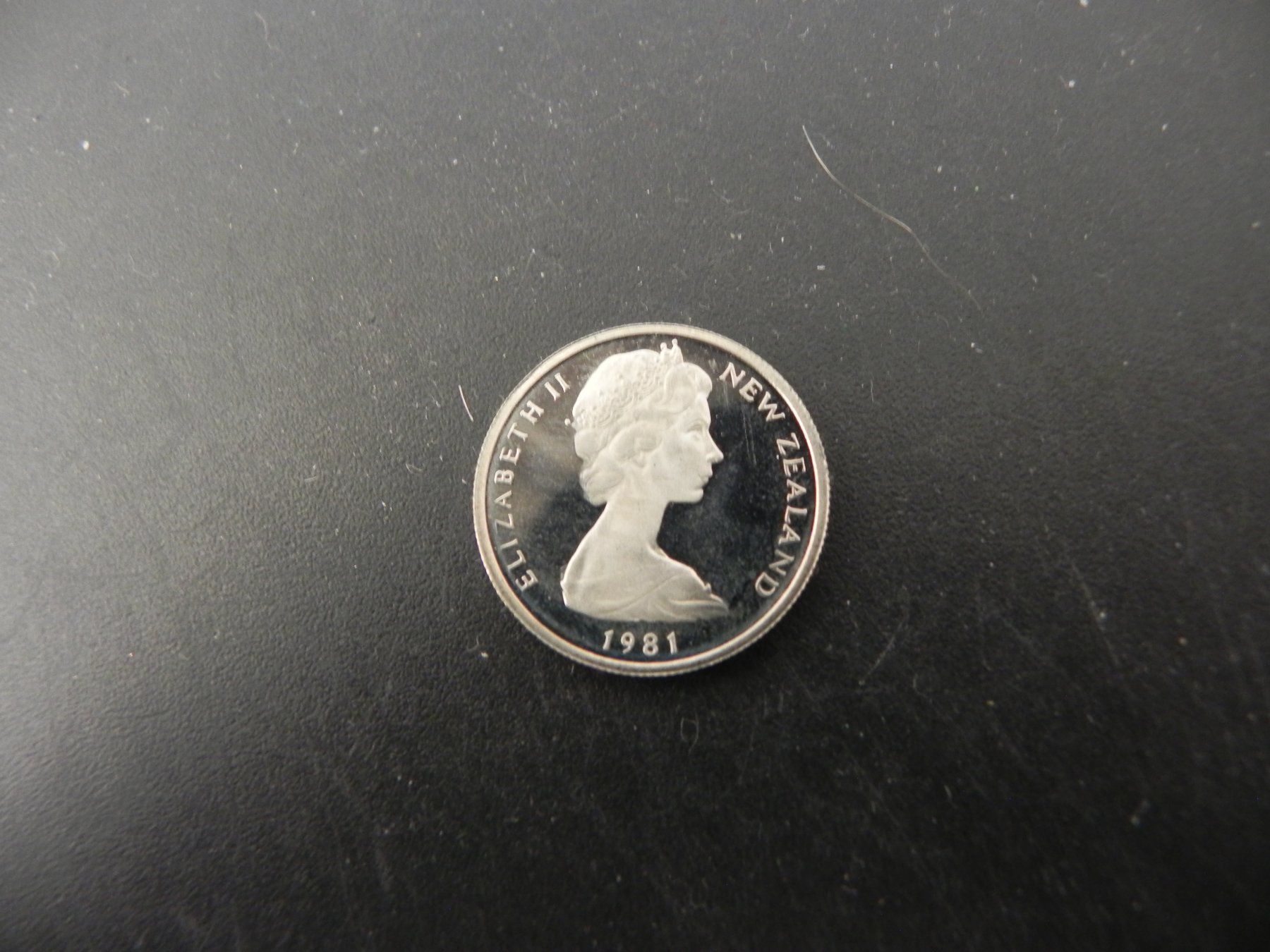 Alle Münzen: Neuseeland 5 Cents 1981 – Gebraucht aus Biel/Bienne von Gogolozi 1
