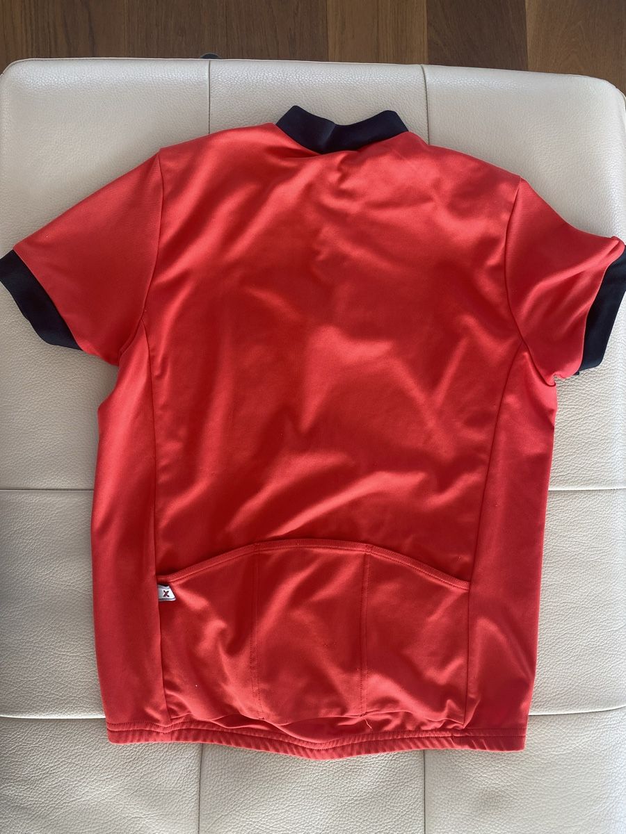 Scarpe, pantaloni & magliette da ginnastica: XWave Biketricot rot Gr. 164 – Usato da Meggen venduto da 6003Luzern 1