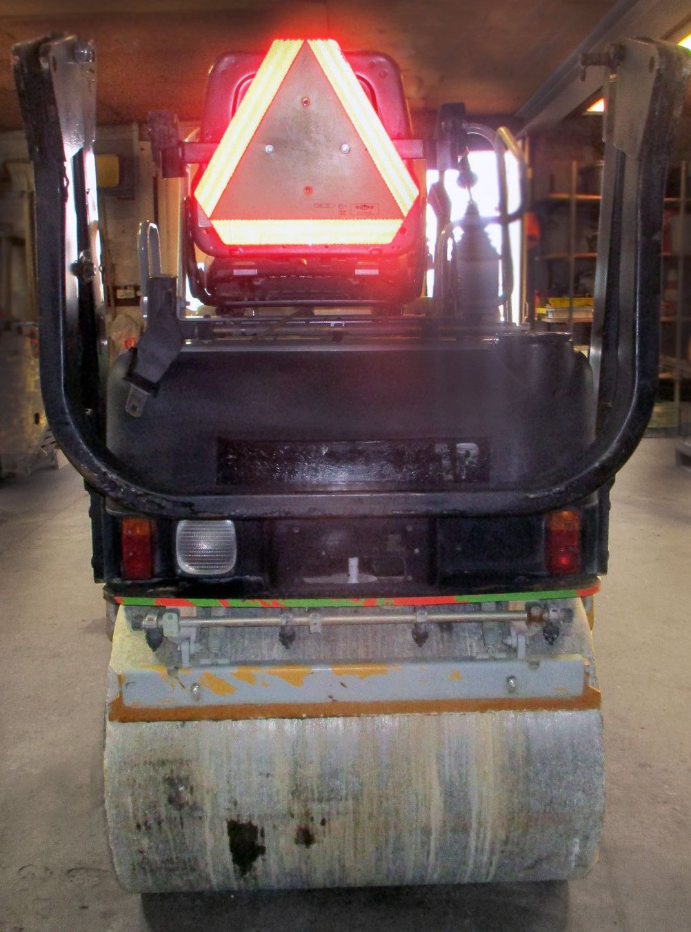 Tutte le macchine: Tandem-Vibrationswalze Caterpillar CB-214D – Usato da Riedtwil venduto da wiederverwendung 4