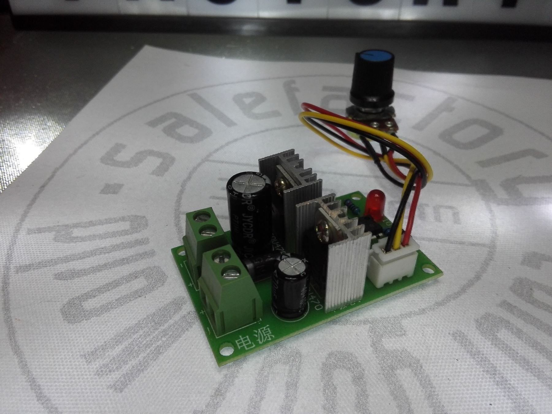 Componenti elettronici: Drehzahlregler, Dimmer,  12-36V, 3A – Nuovo (secondo la descrizione) da Luzern venduto da Salefactory 1