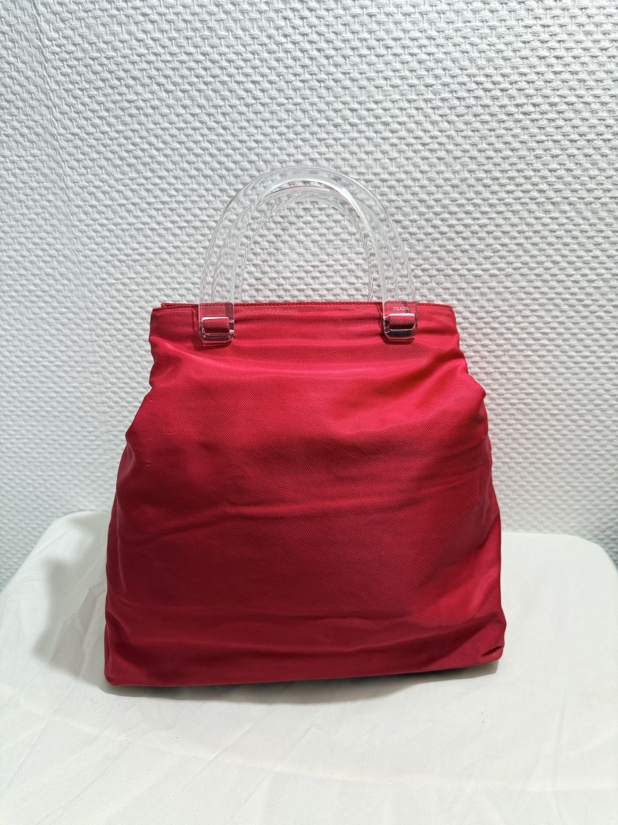 Prada Borse da donna: Prada Nylon Handbag Shoppers Acrylic Handle – Usato da Geneve venduto da DarlingVintage