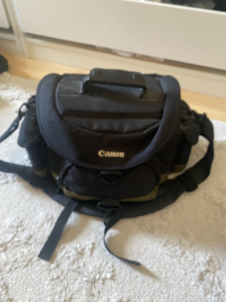 Canon Borse: Kamera Tasche Canon – Nuovo (secondo la descrizione) da Basel venduto da val_t8jm