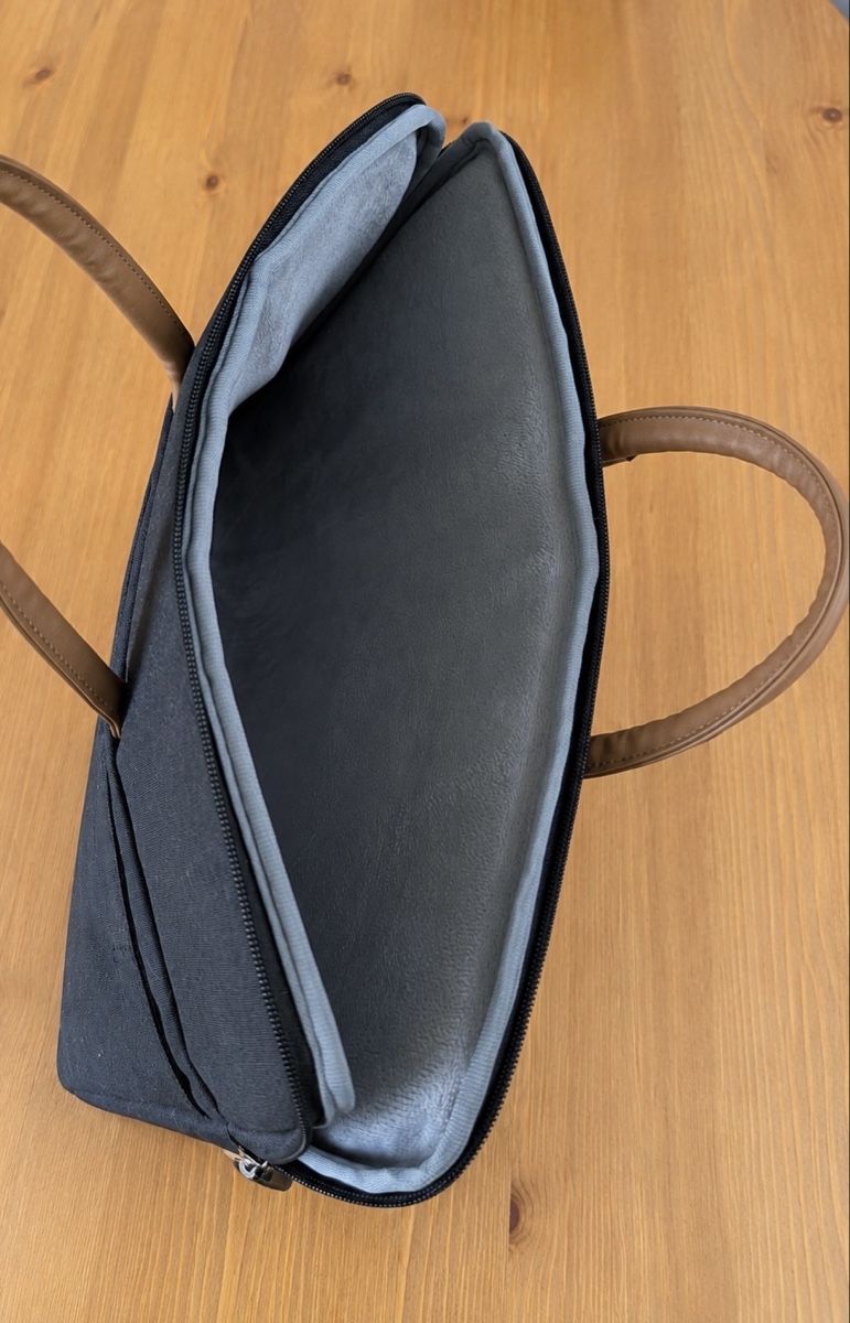 Borse: Laptop Tasche  – Usato da Zürich venduto da Fernyere 1