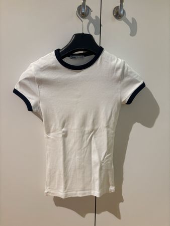 Bershka weisses Tshirt Grösse S