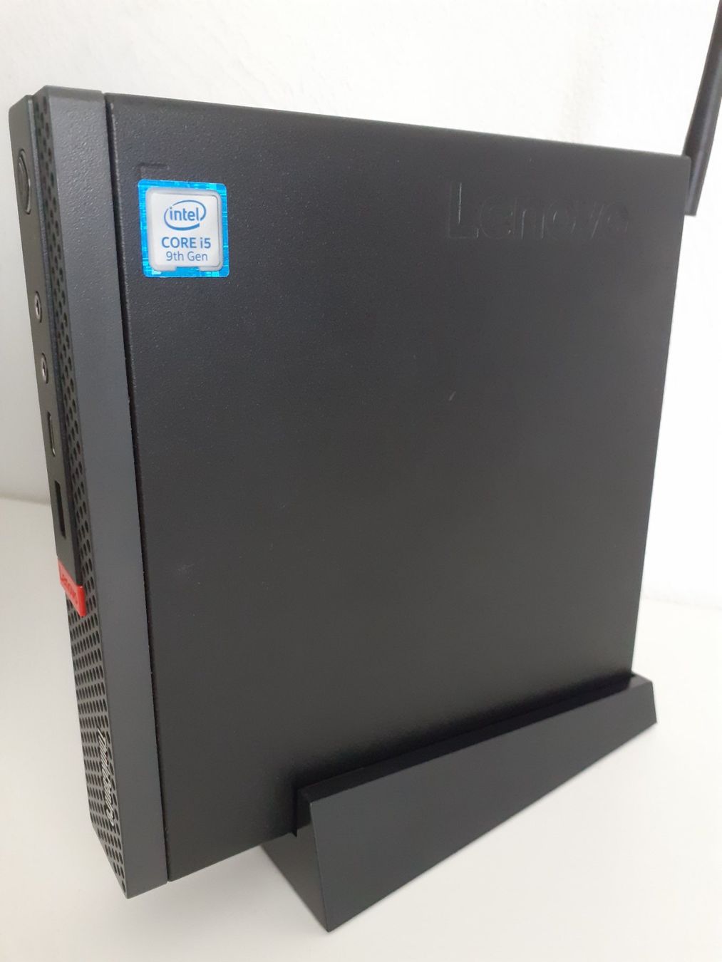 Lenovo PC: Lenovo i5 / 32GB / 3TB / Win.11 – Usato da Chur venduto da Blackbook 3