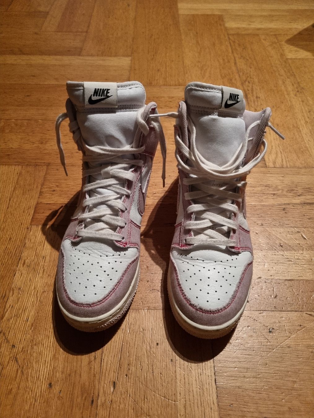 Nike Scarpe da uomo: Nike Dunk High weiss/pink Grösse 43 – Nuovo (secondo la descrizione) da Wettingen venduto da Ishi8