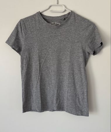 Graues T-Shirt, Grösse 146/152, Top Zustand!