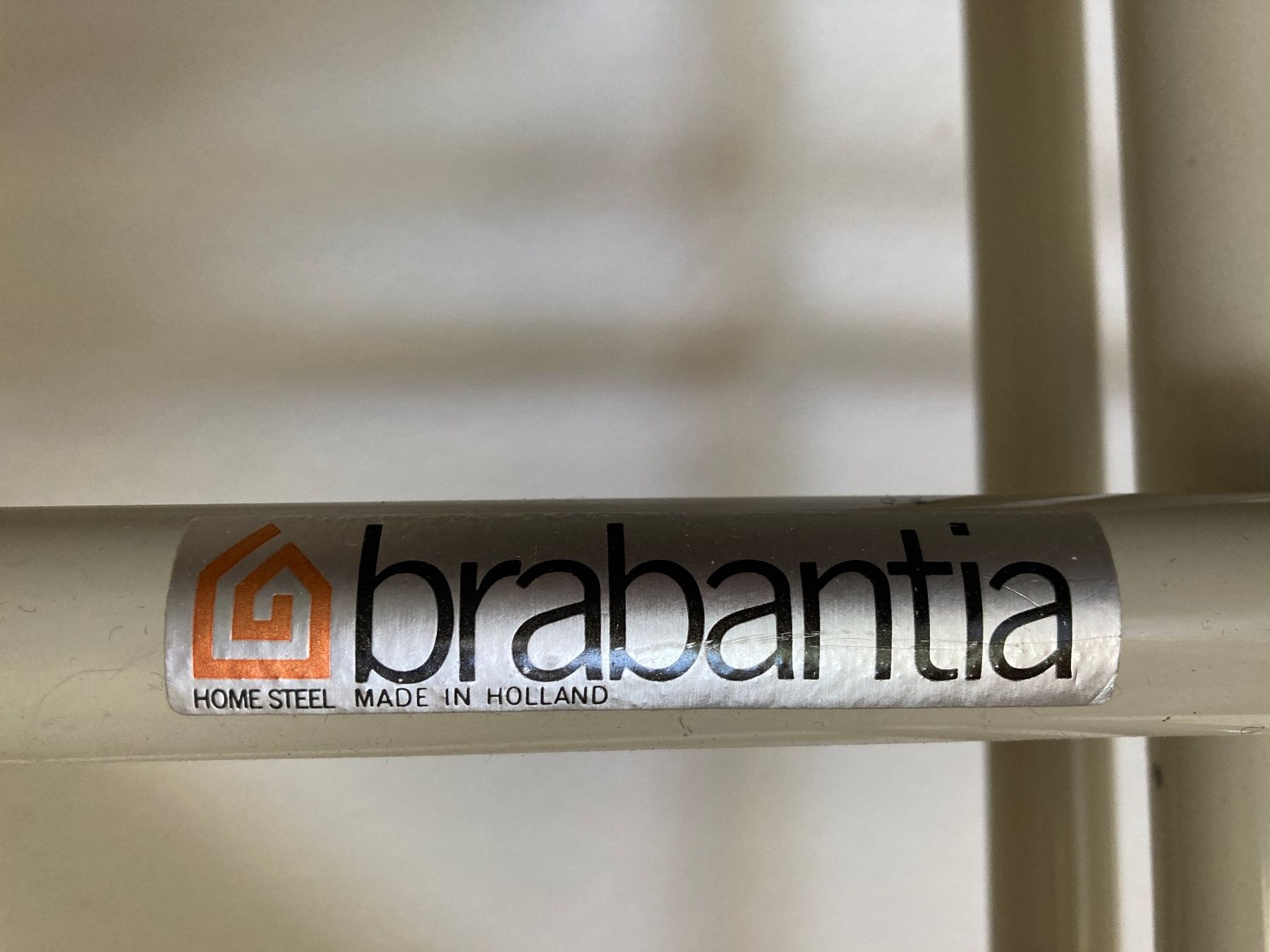Brabantia Assi da stiro: Bügelbrett BRABANTIA-qualität – Usato da Stäfa venduto da ARBEITSLOS-DANKE 3