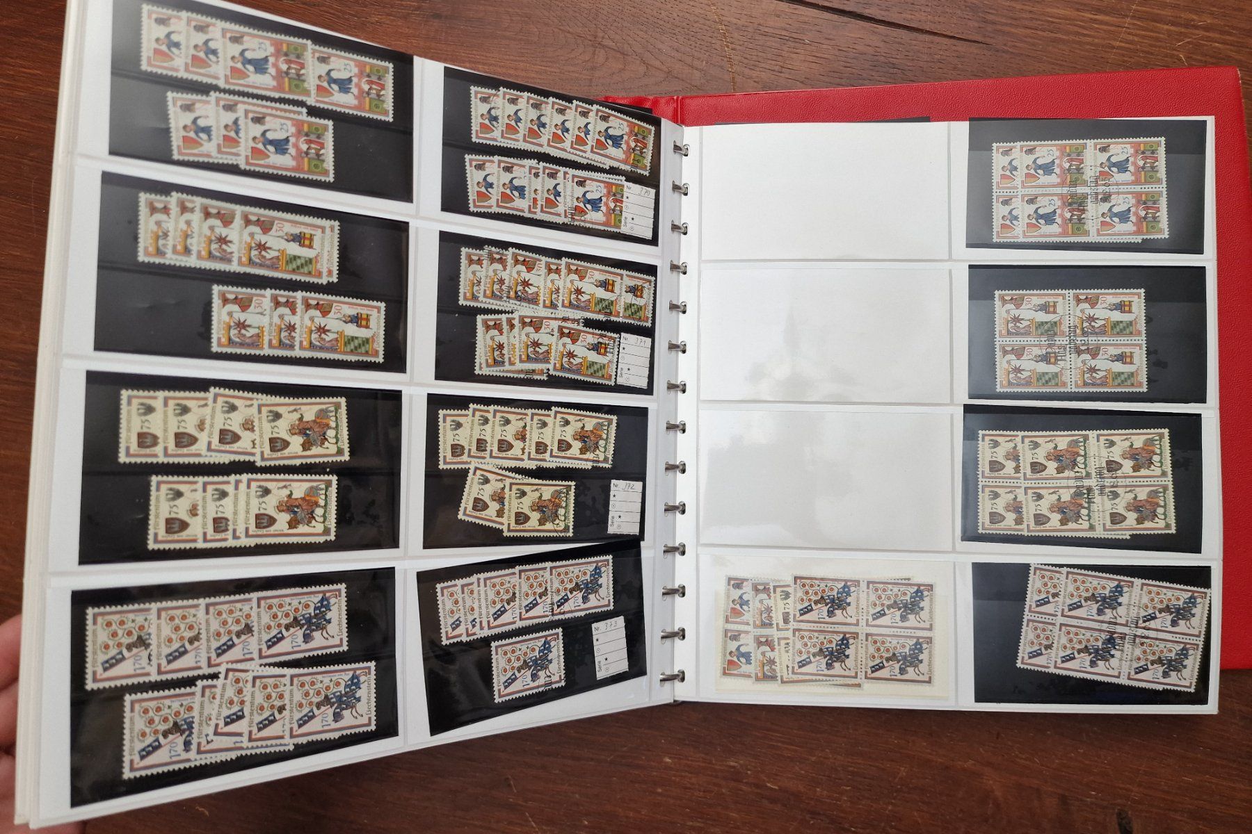 Alle Briefmarken: MEGA Lagerbuch FL 353-477 ** & o / einzel & 4-er Blocks + – Gebraucht aus Aesch LU von briefmarken.uray 4