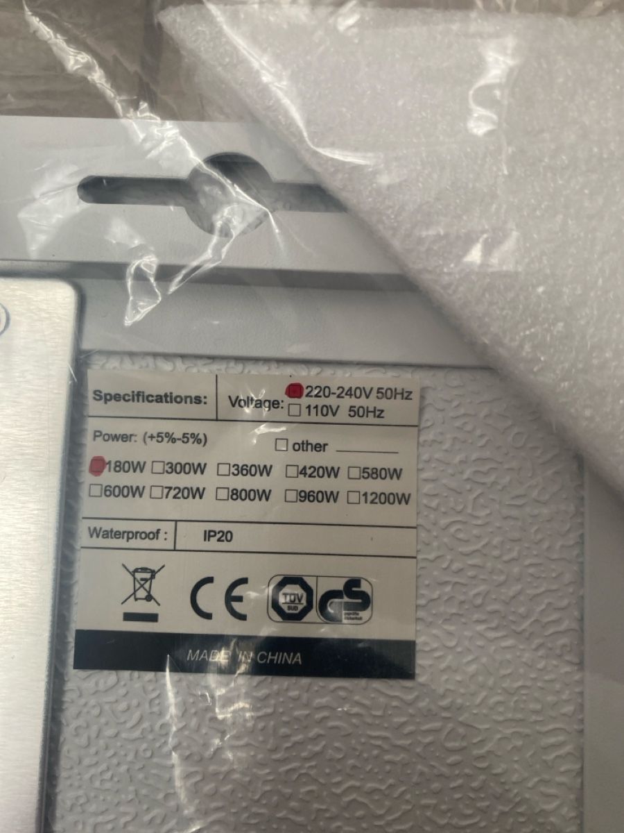 Heizgeräte: 180 Watt Infrarot Panel Heizung – Neu und originalverpackt aus Berikon von Samurai67ch 4