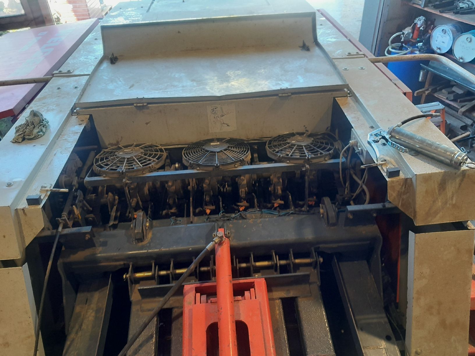 Tutte le macchine: Quaderballenpresse – Usato da Pfaffnau venduto da flo_72dz 1
