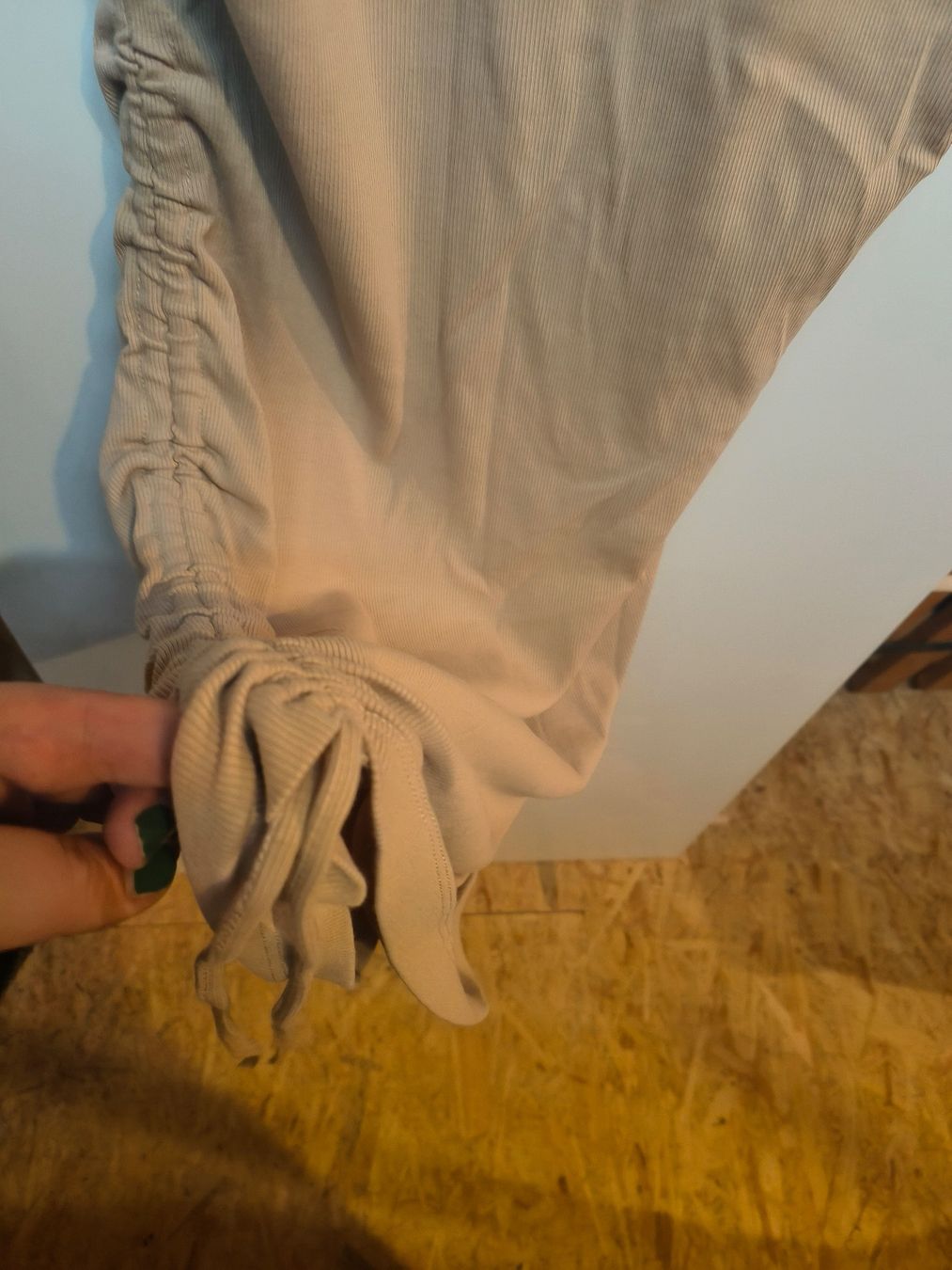 H&M Vestiti: HM Kleid, Beige, Gr. L, gerafft – Usato da Thalwil venduto da jabi 1