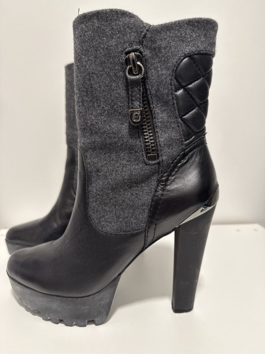Scarpe da donna: GUESS Stiefeletten Plateau Stiefeletten – Usato da Buchs ZH venduto da KittyInStyle