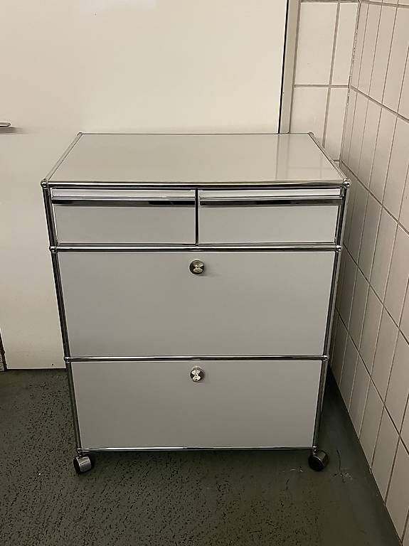 USM Kommoden: USM Haller Sideboard Lichtgrau – Gebraucht aus Dietikon von Kumar_Occasionen 5