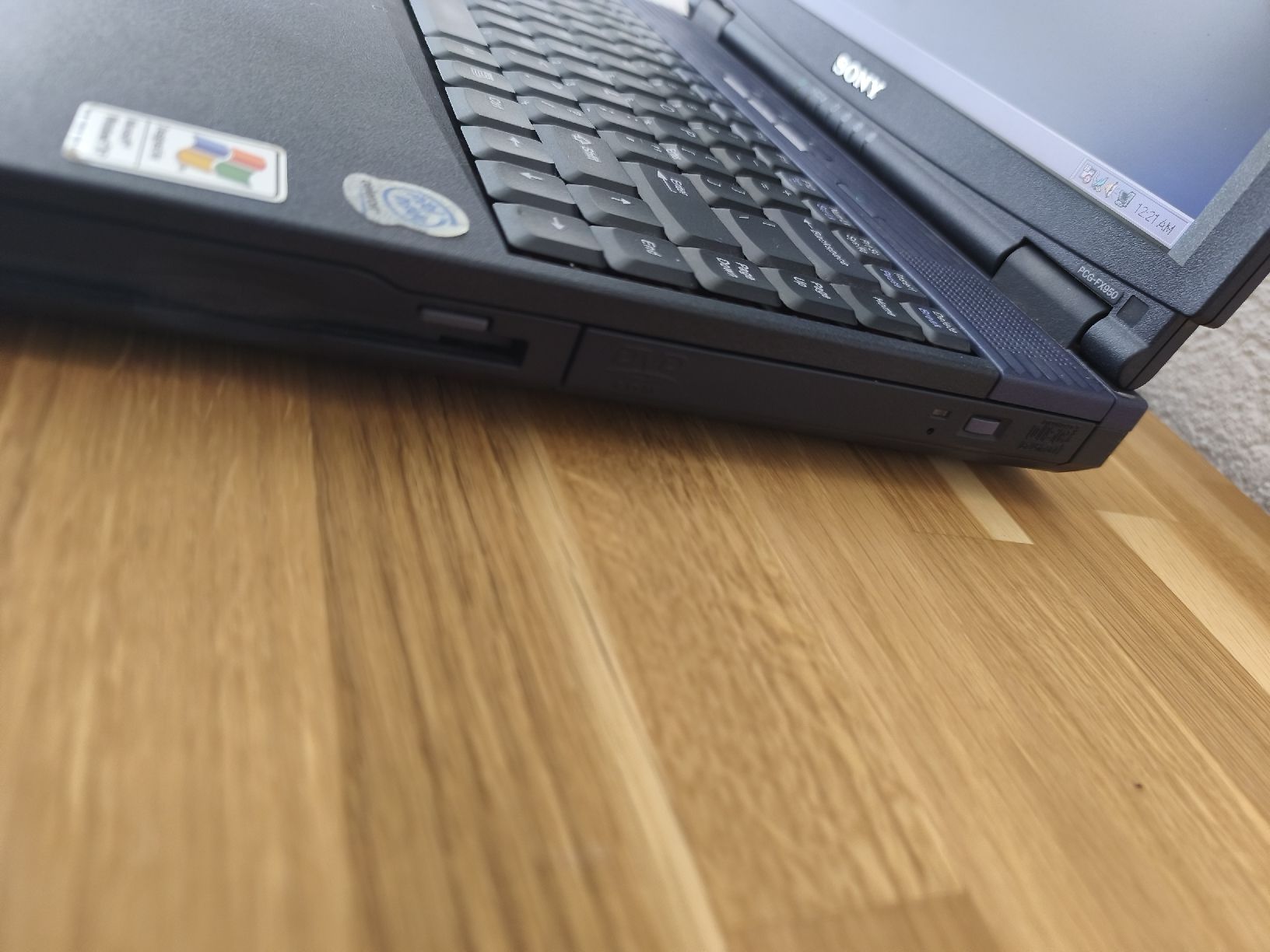 Vaio Notebook: Ordinateur portable SONY PCG-FX950 Windows 98 - retrogaming  – Usato da Conthey venduto da Th3gr4yf0x 8