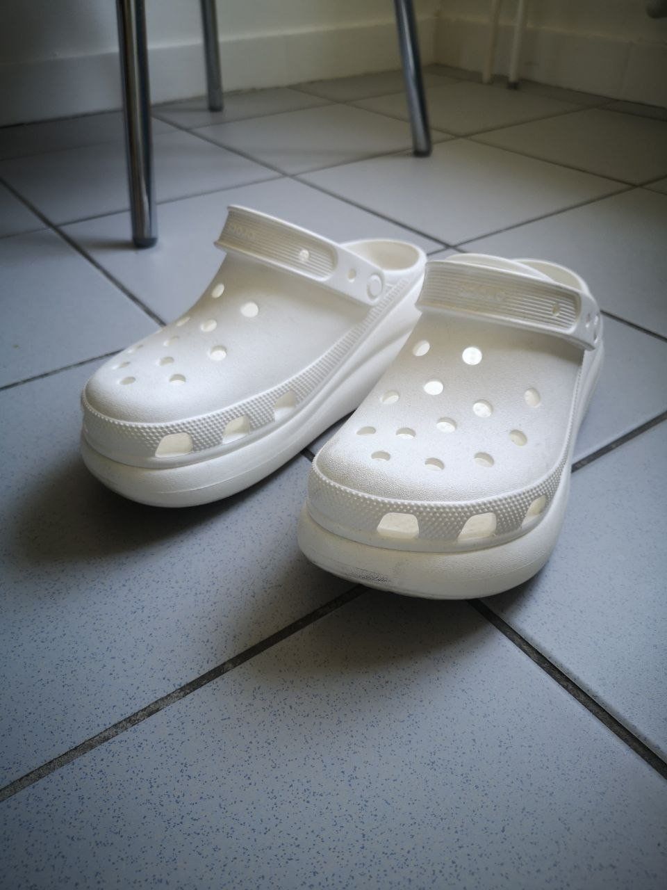 Crocs Herrenschuhe: Plateau Clogs Crocs (Gr. 40) – Gebraucht aus Basel von djspaghetti