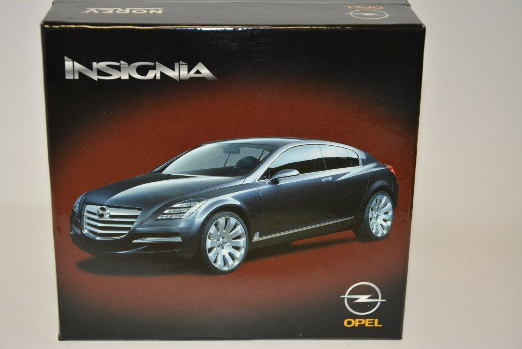 Opel Modellautos: Opel Insignia Concept Car 2003 , 1:43 – Neu und originalverpackt aus Goldach von Feivel9