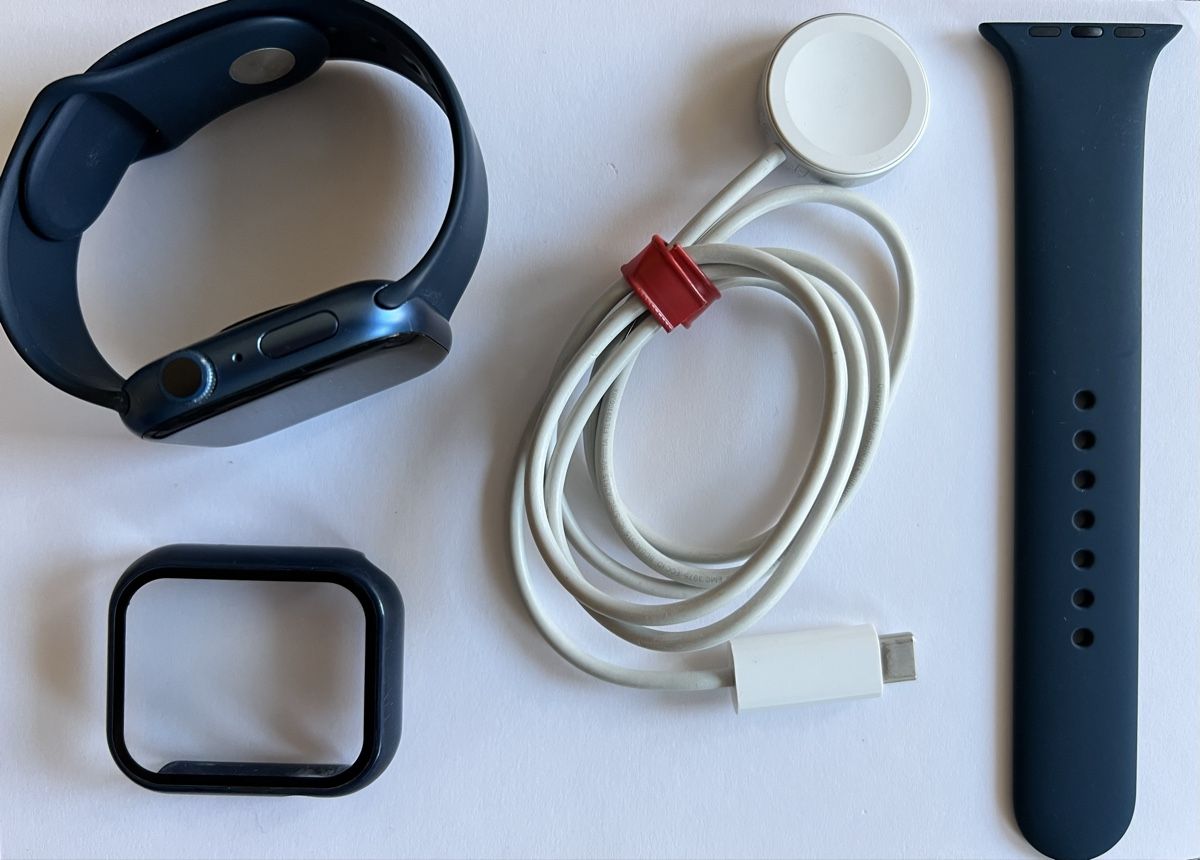 Apple Smartwatch: Apple Watch Series 7 – Nuovo (secondo la descrizione) da Zürich venduto da val_k7jg 5