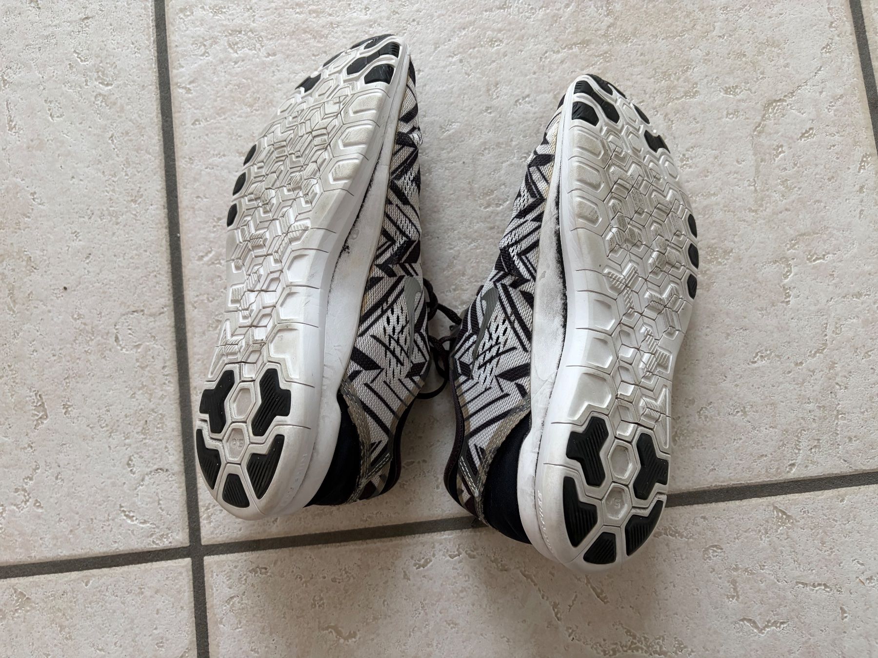 Nike Scarpe da donna: Baskets Nike Free Run taille 36 - Nike Free Run Gr. 36 – Usato da Biel-Bienne venduto da Pat194 2