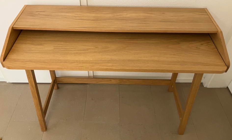 Interio Scrivanie: Bureau avec plateau coulissant – Usato da Fribourg venduto da lag02 4