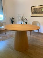 Belle table ronde en bois de marque Sklum pour 4-6 personnes