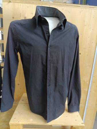 Schwarzes Hemd Angelo Litrico Gr. M