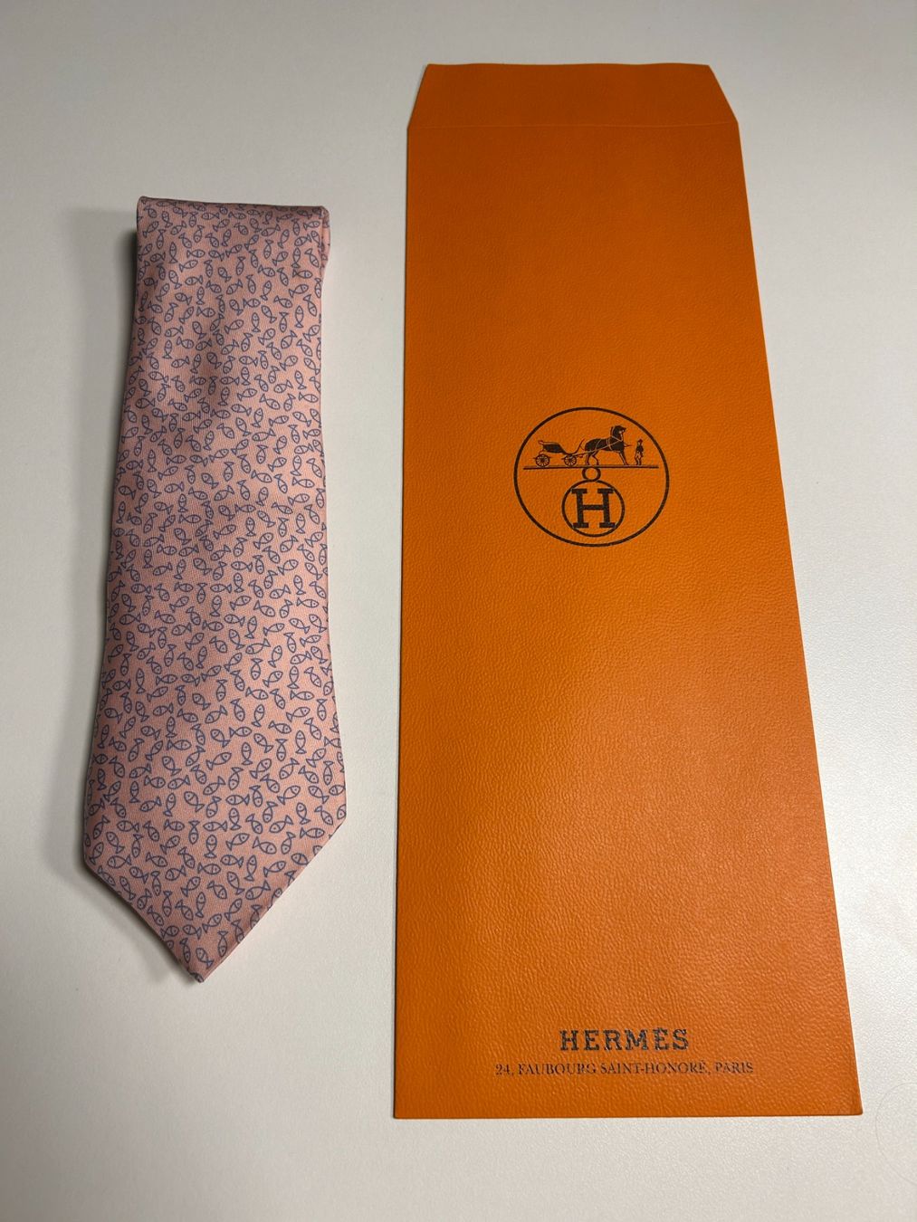 Hermès Cravatte: Hermès Fisch Krawatte – Nuovo (secondo la descrizione) da Bern venduto da kurtikobolt74