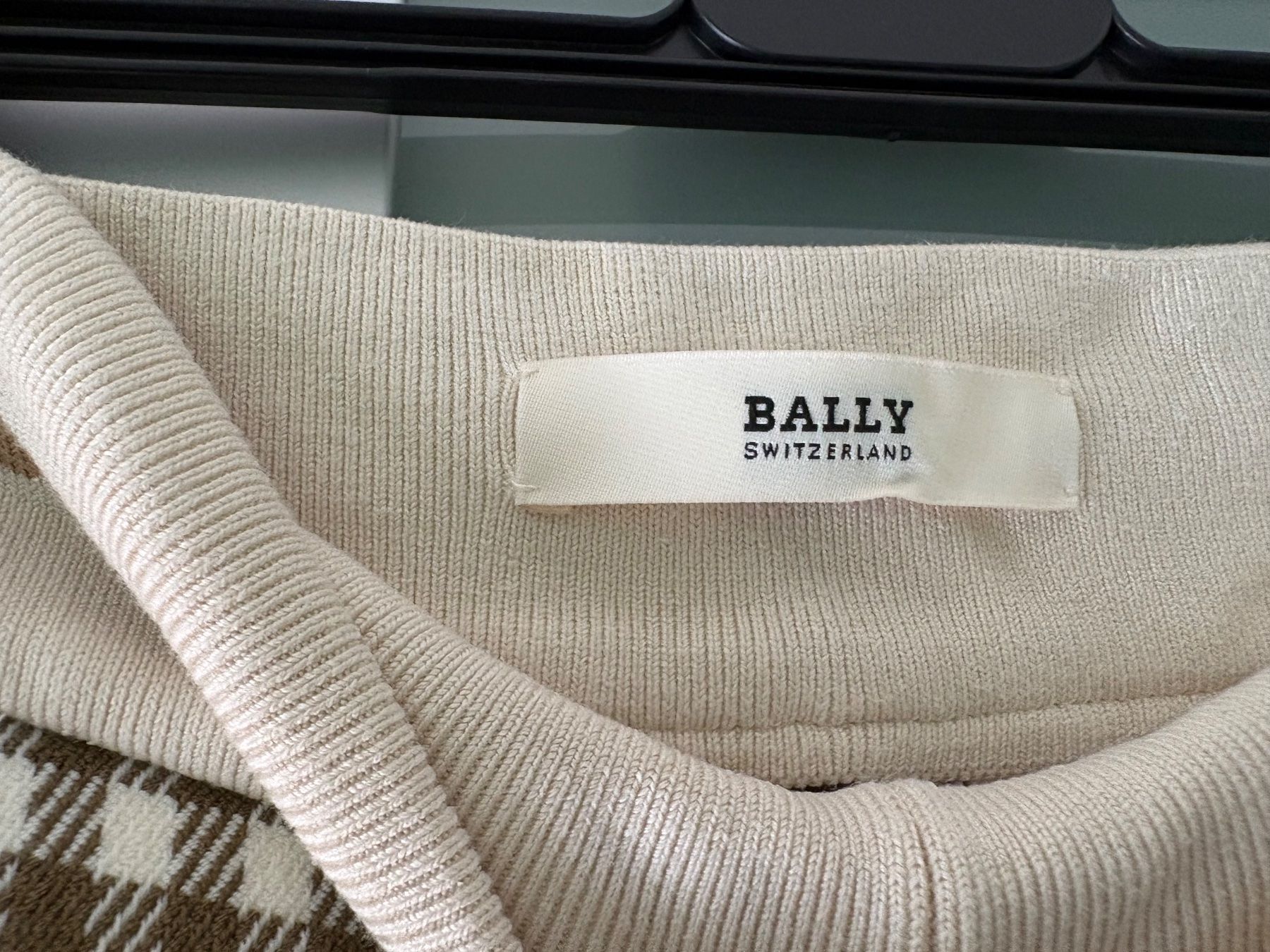 Bally Pantaloni: Bally Pants - Size 34 - worn once – Usato da Muzzano venduto da Sidney_3 1