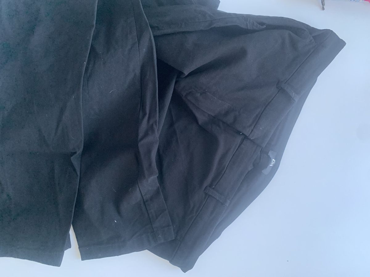 C&A Pantaloni: Schwarze Anzugshose C&A – Usato da Basel venduto da ari_xy65 1
