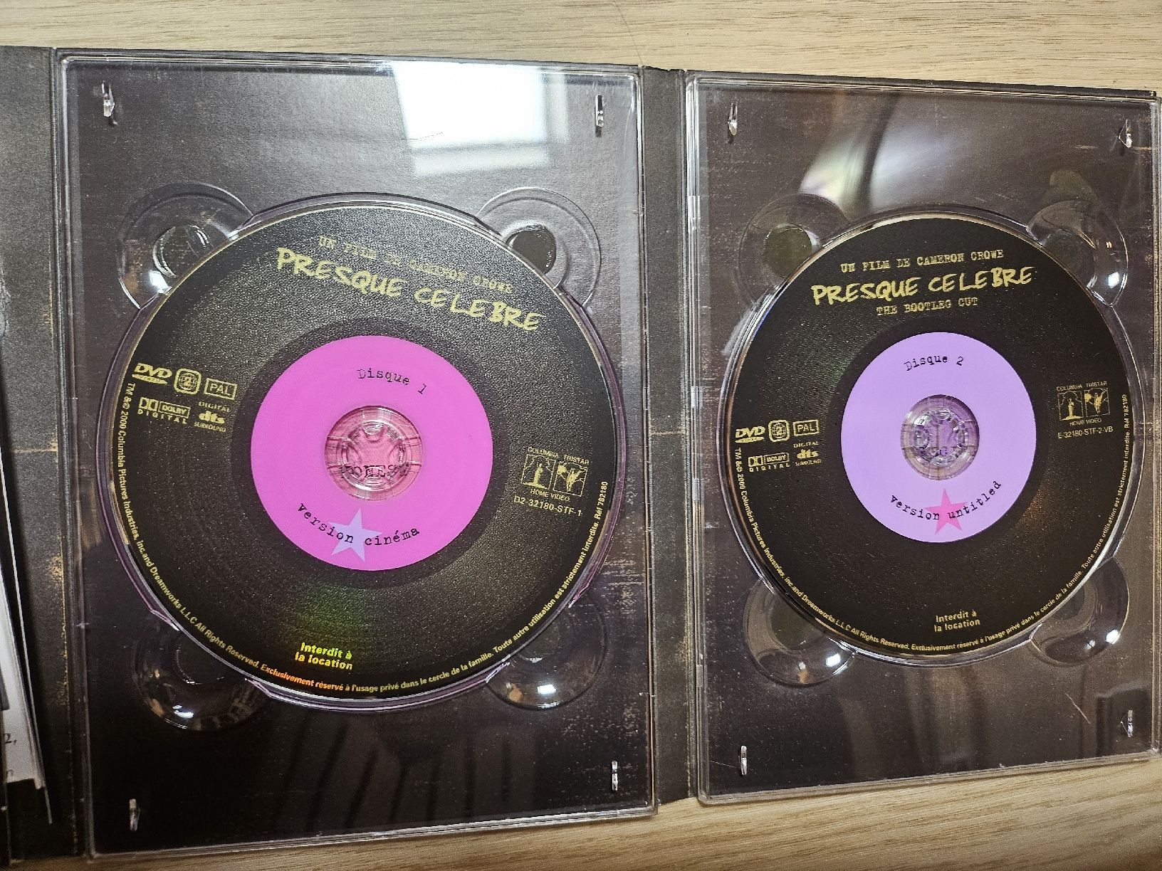Alle DVDs: DVD Presque Célèbre Version Cinéma + Untited 2 DVD – Gebraucht aus La Joux FR von car_ck96 1