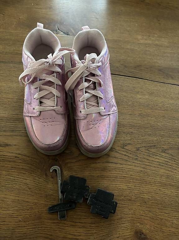 Heelys Scarpe per ragazze: Heelys Schuhe mit Rollen Gr.38 – Usato da Leuzigen venduto da Fjleu 3