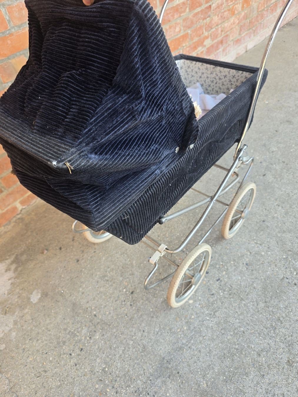 Carrozzine: Kinderwagen schwarz retro  – Usato da Aarberg venduto da 2002stefan 3